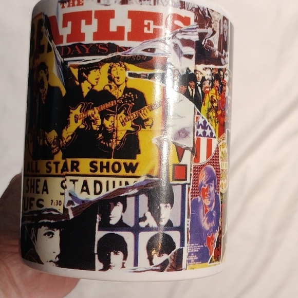 Beatles 2005 coffee mug - Picture 4 of 9
